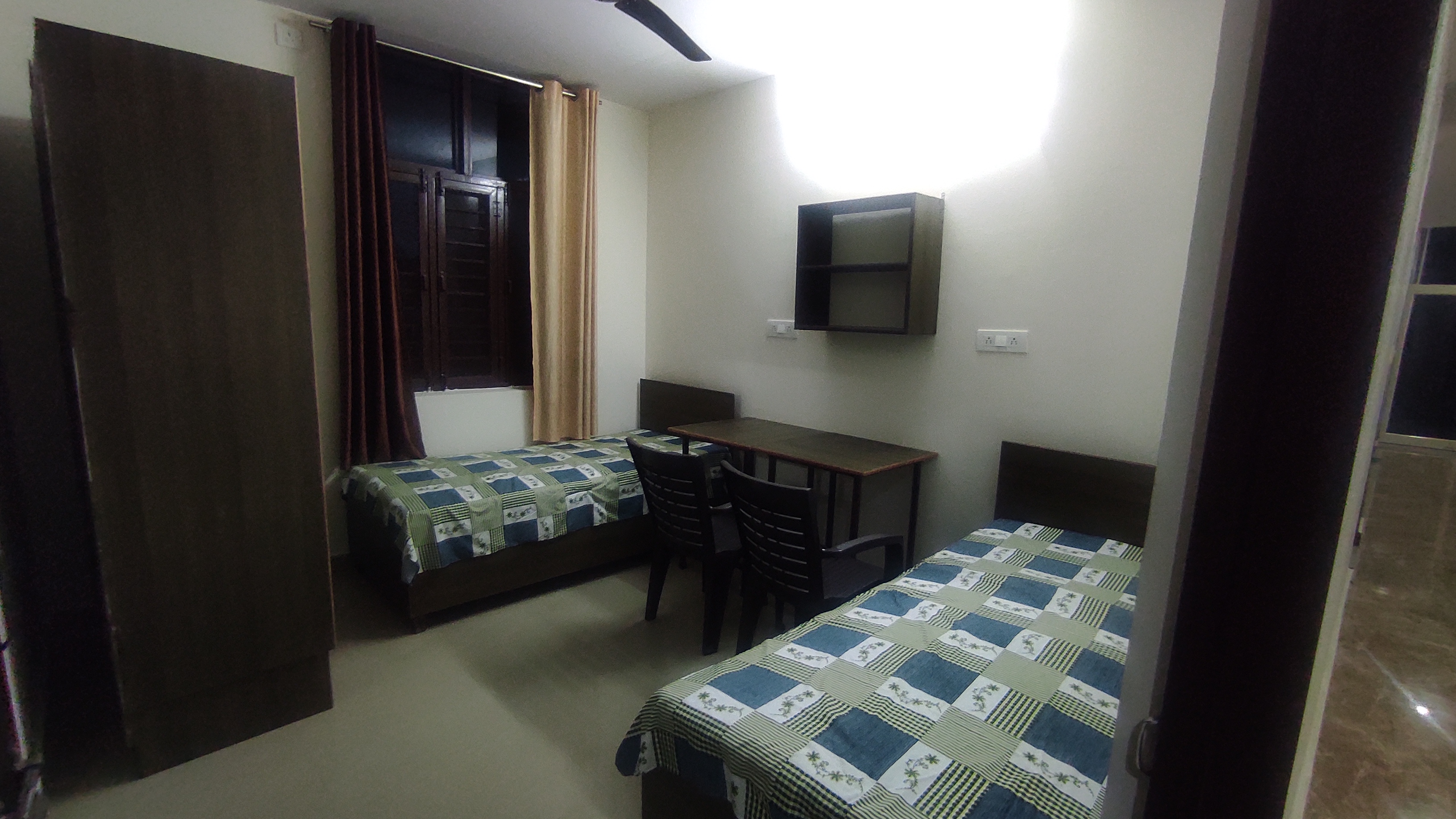 Private room with comfortable bedding